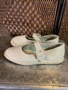 Haute Hippie Cream Linen Blend Mary Jane’s Size 6.5